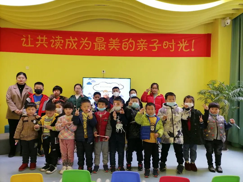 怀宁县图书馆开展科普VR阅读——《雷电知识的科普及预防》活动